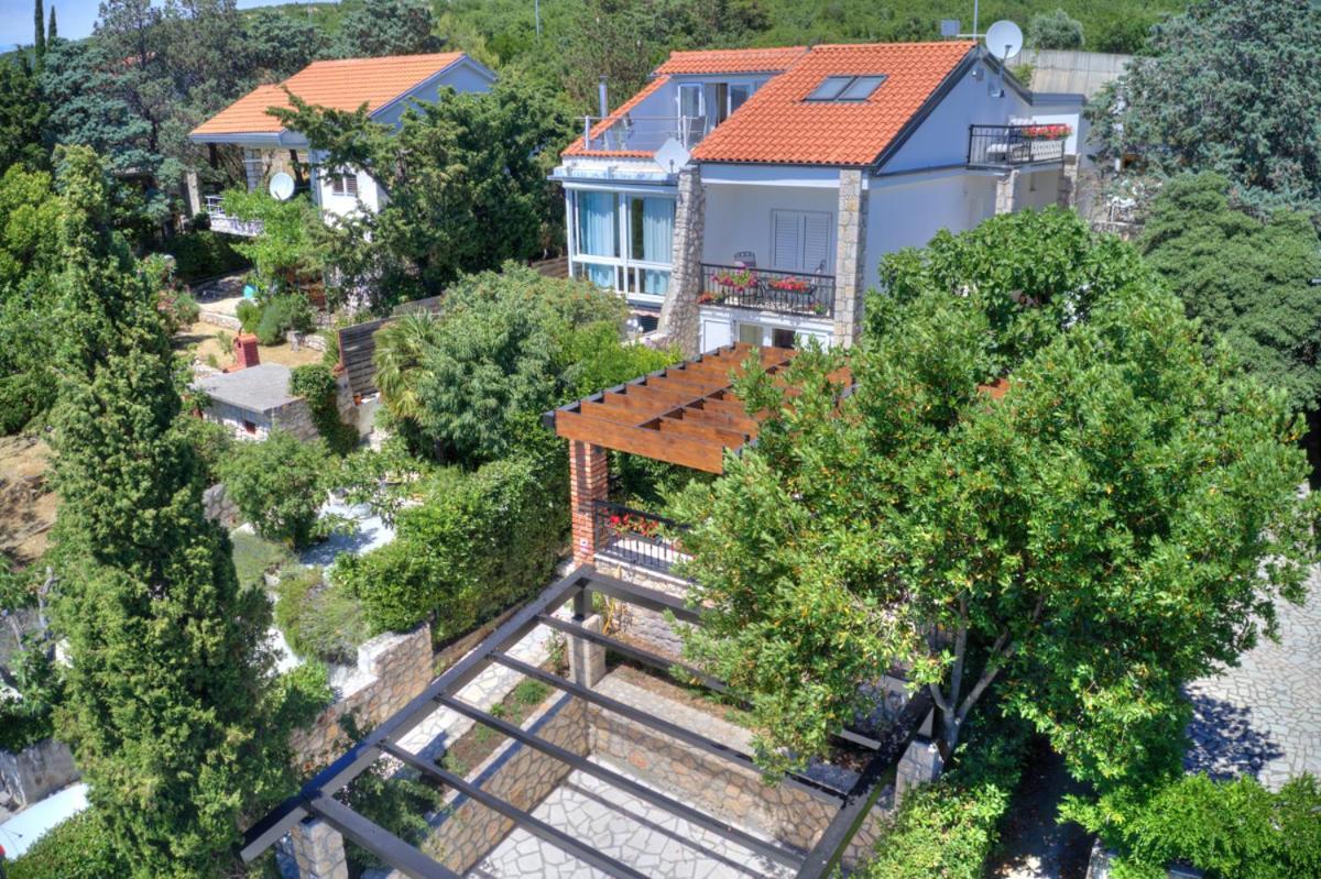 Cvrk Family House Novi Vinodolski Exterior foto