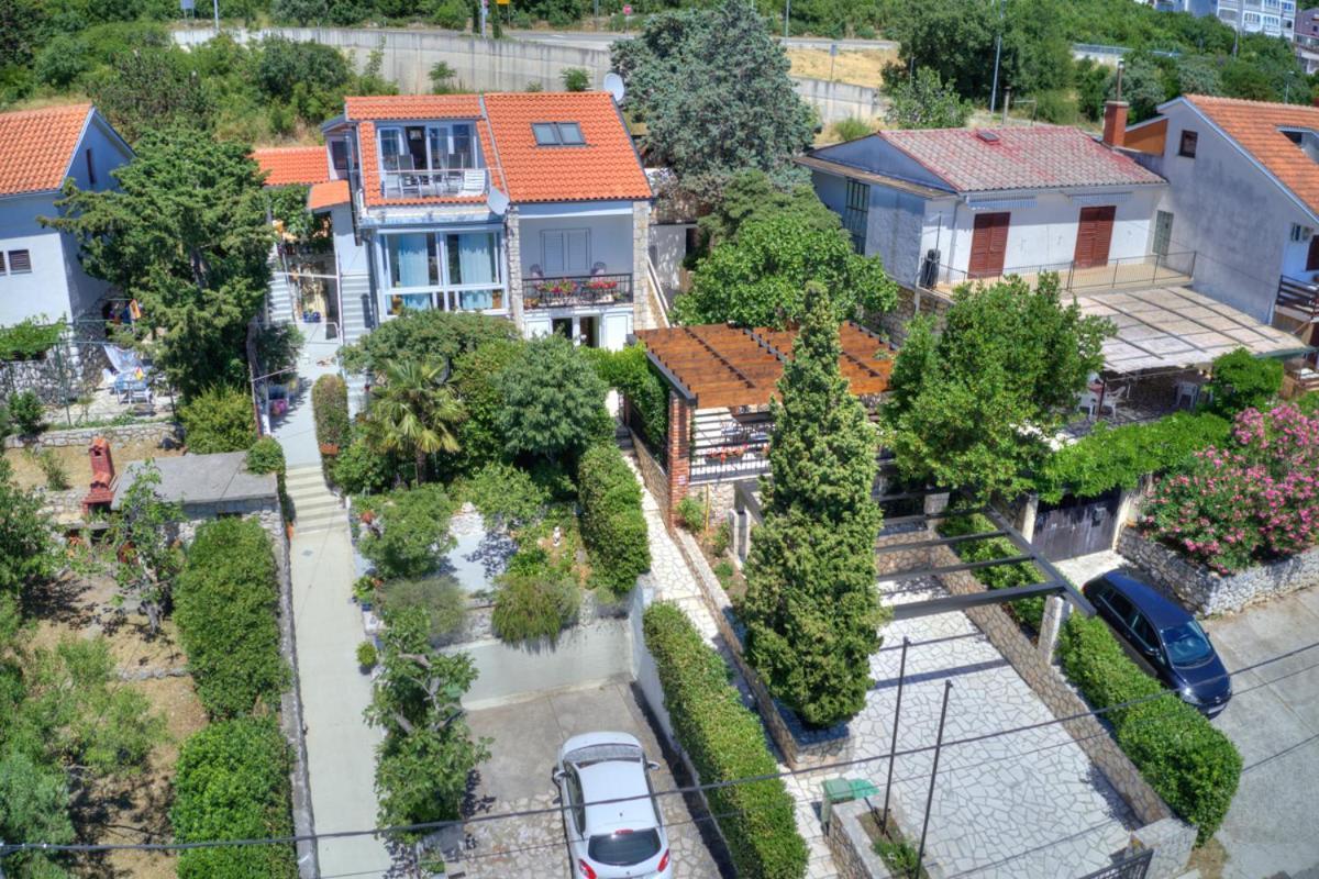 Cvrk Family House Novi Vinodolski Exterior foto